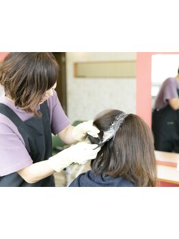 【岐阜市/鏡島】30~50代の大人女性から人気のカラー専門店！白髪が気になった時に気軽に通える♪