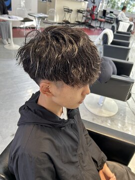 ディーボーイリタ 光の森(D-BOY Lita) ツイストスパイラルパーマ