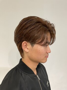 ニアウ 伊勢崎連取店(Niau) MEN’S HAIR/サーフカール/刈り上げセンターパート/伊勢崎