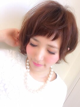 グランボーテ(GrandBeaute) 【GrandBeaute】短めバング☆愛されショート by藤井