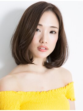 ソーホー ニューヨーク シズオカ(SOHO newyork SHIZUOKA) センターパートの大人かわいいフェミニンボブスタイル