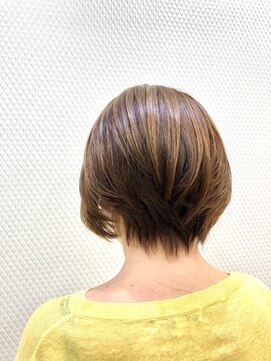 クオリス 上福岡店(QUALIS) 前下がり/ショート/ショートボブ/グラボブ/小顔/40代50代/ひし形