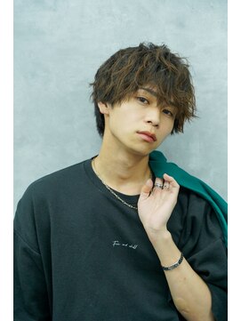 クロムトウキョウ ザ バーバー ネオン 新宿店(CHROM TOKYO the Barber ne/on) 王道マッシュ ツイストスパイラル