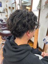 美容室 メザミー MESAMIES メンズカットパーマ立体感10代20代人気スタイルミディアム