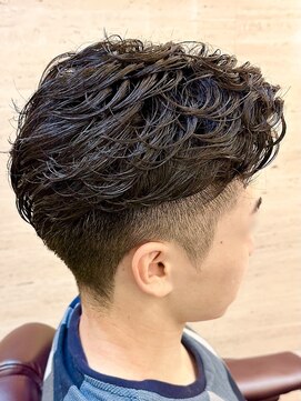 銀座マツナガ 浅草店 ビジネスパーマ/ニュアンス/アップバング/バーバー/フェード