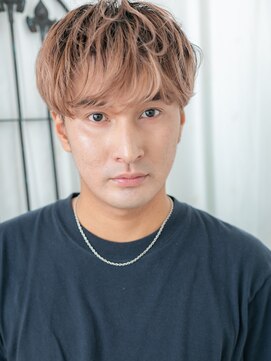 グルーミングサロン バーバー キャッスル 北浦和西口(Grooming salon Barber Castle) ワイルドハイトーンカラー波巻きパーマフェザーマッシュF北浦和