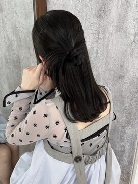 ムージー(moug) オリーブグレージュ/暗髪/韓国/広島/袋町