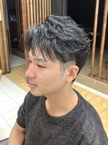 クオリス 上板橋店(QUALIS)&nbsp;フェザーパーマ×ツーブロック◎爽やかビジネスヘア