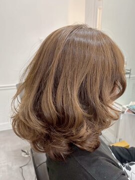 クイーンズ(Queens) ロングボブ　パーマ　宇都宮