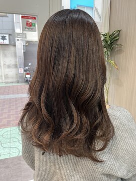 大人女性の艶髪カラー