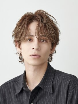 レガシー(REGASEA) スパイラルパーマ シャドウパーマ ハイトーン センターパート