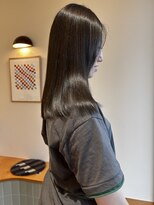 ユラリク&nbsp;刈谷　ネオメテオストレートで叶える「切りっぱなしストレート」