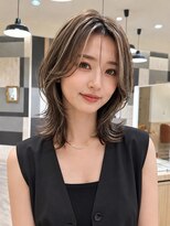 オリーブスバイネオリーブ(Olive's by neolive) 白髪ぼかし_ハイライト_くびれヘア_レイヤー_前髪_顔周り_新宿