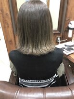 ルッソリベラ 池袋(Lusso libera)&nbsp;結べる長さのボブ/アッシュベージュ/30代/40代/50代