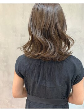 キチ(kichi.) [kichi.] ミディアム×オリーブベージュ