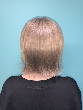 リーホリエ(Lee Horie) ツヤ玉ベージュ