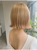 ホワイトベージュ