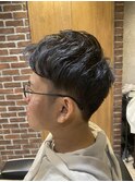メガネ男子 人気スタイル ツーブロック