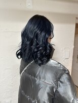 トクテ 吉祥寺(tokute) 艶っぽいネイビーブルー