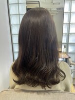 カルゥグラッシー(KALOU glassi)&nbsp;［40代50代］大人女性セミディ × 赤みがない白髪カラー