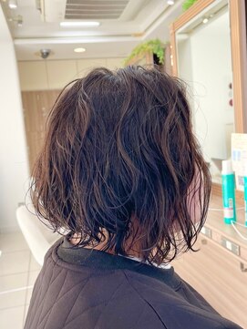アッシュ 鶴ヶ峰1号店(Ash) 前下がりボブにゆるっとパーマを♪《鶴ヶ峰》