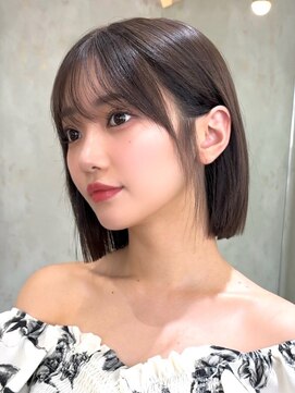 シー バイ ロンド 新宿(Sea by Lond) ミディアムレイヤーカット×ダークアッシュ[似合わせ/レイヤー]