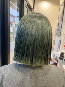 シャンプーボーイ 佐世保駅前店(SHAMPOO BOY) 卒業生カラー【ブリーチ/パーマ/ハイライト/ショート】