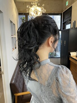 ステア メゾン(stir maison) 大人可愛い華やかポニーテールアレンジ/HARUMI