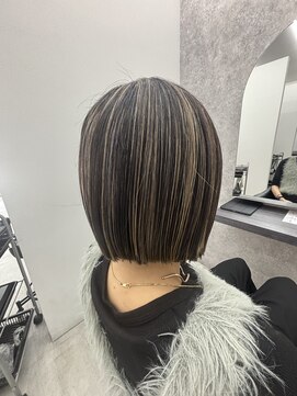 プレジールバイラファブリック(PLAISIR by LA FABRIQUE) ハイライトボブ