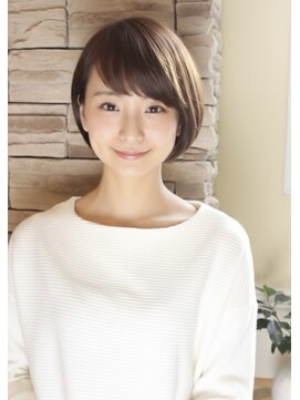 レウナ 外苑前(Reuna) 30代40代大人可愛いショートボブ　耳かけ　ひし形