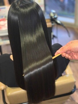 アールサロンサカエ(Rr SALON SAKAE) 20代30代40代必見 本物 髪質改善RrSALON HYDRO XEトリートメント
