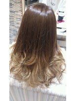 トリコ 都島店(trico)&nbsp;マーメイドアッシュグラデーション＠ゆる巻き♪【トリコ都島】