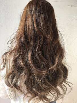 ゴッドヘアーアンドメイク 前橋元総社店(GOD Hair&Make) グラデーションブリーチ