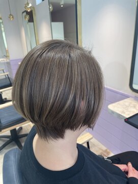 ネオリーブエクラ 上野御徒町店(Neolive eclat) ハイライトショート