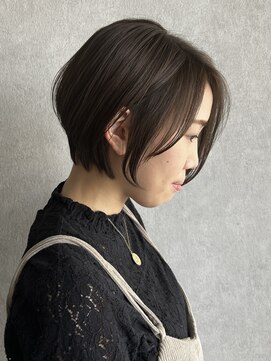 エルフィ(ELF=y) もみれ毛で小顔効果抜群ナチュラルショート