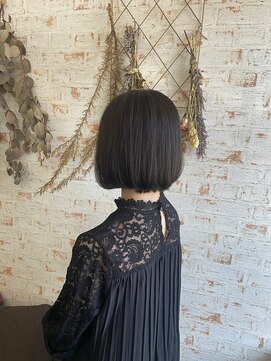 アカイトビラ ヘアケアサロン(AKAI TOBIRA Hair Care Salon) ツヤボブ☆