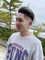 カムレイドフォーライフ(COMRADE 4 LIFE)&nbsp;スリックバック　担当西村