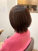 フリージア(freesia) 30代40代50代/ツヤ髪スタイル/ふんわりミディアム