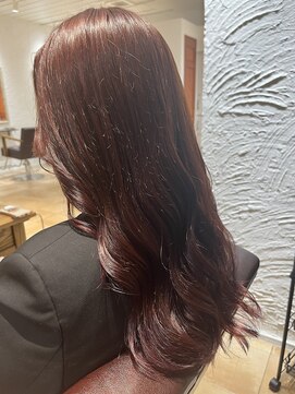 アマレット(Amaretto) 【チェリーレッド×ツヤ髪ミディ】