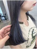 ダークグレージュ × ネイビーブルー
