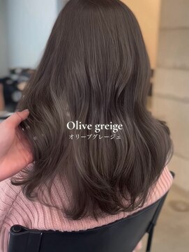 フォンズ(FONS) 透明感グレージュ×小顔顔まわりレイヤーで叶うトレンド韓国ヘア