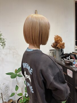マイ ヘア デザイン 岡崎(MY hair design) ハニーベージュハイトーンカラ―小顔ショートボブ