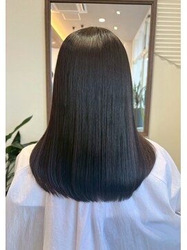 ヘアーリゾート ラウレア(Hair Resort LAULEA) サラツヤ×ストレートヘア