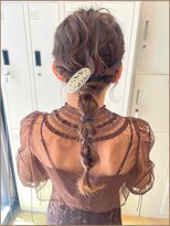 シロ(.siro)&nbsp;編みおろしヘアアレンジ