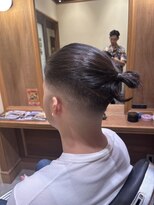 フォーコーナーズ(Four Corners)&nbsp;スキンフェードツーブロック刈り上げジェットモヒカンマンバン