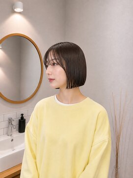 フォト 新宿三丁目(foto) 髪質改善縮毛矯正地毛風ストレート切りっぱなしボブ