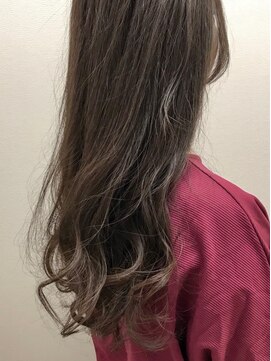 フロート 小阪店(float) シアーベージュ＿結婚式,前下がり,斜めバング