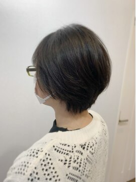 シュモレ フェリーク 検見川店 丸みショートボブ
