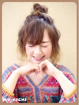 むーきち 吉祥寺(mu-kichi) グラデーションカラー×ハーフシニヨン 【mu-kichi 吉祥寺】