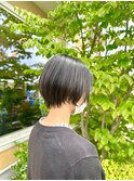 ショートボブ